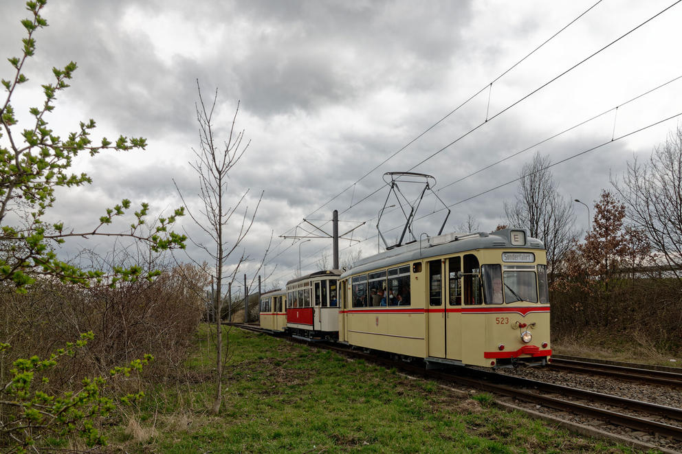 Historische Straßenbahn am Betriebshof Rosengarten