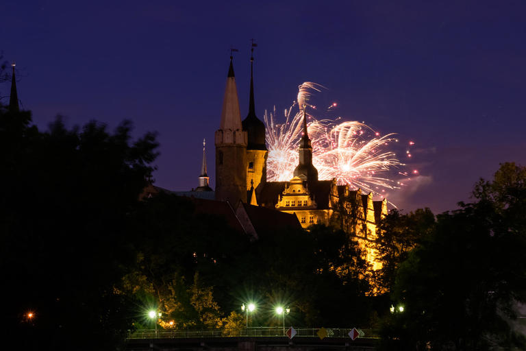 Feuerwerk über dem Schloss Merseburg
